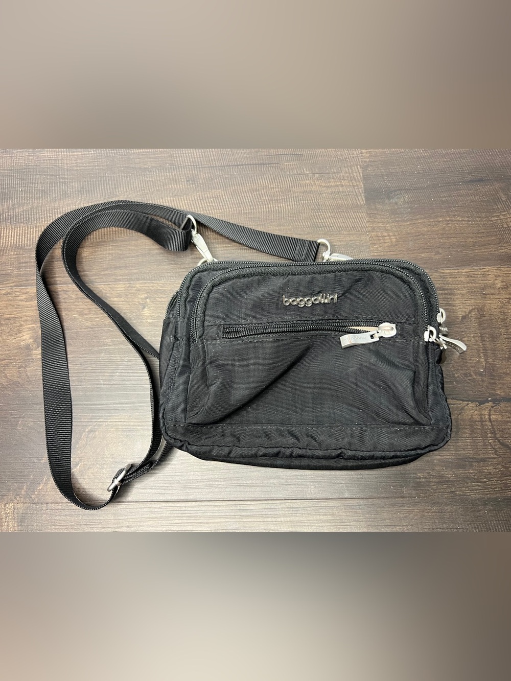 Baggallini Black Purse